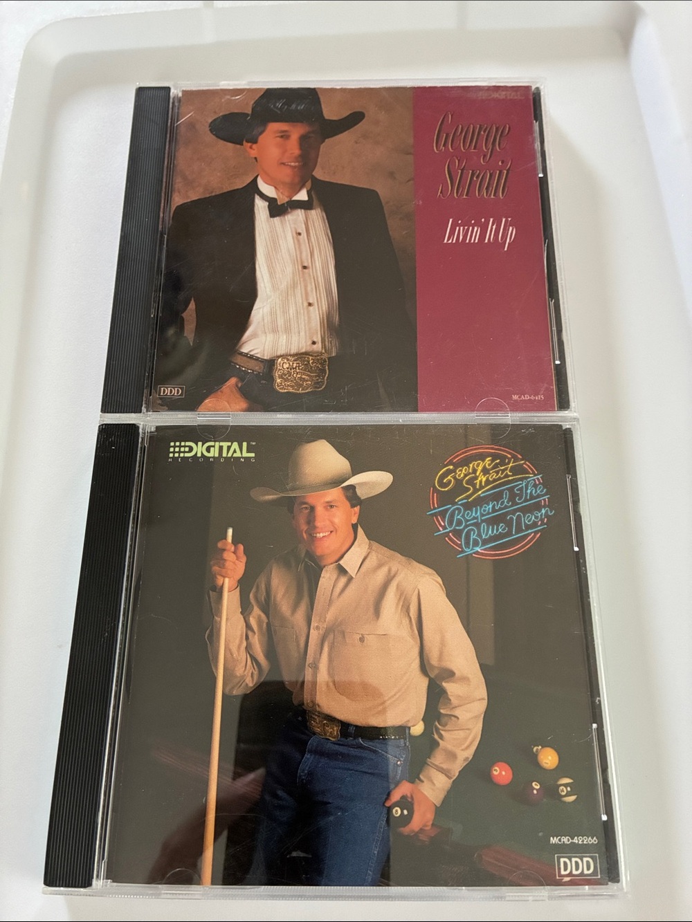 George Strait - Livin' It Up / Beyond The Blue Neon (2 CD Set)